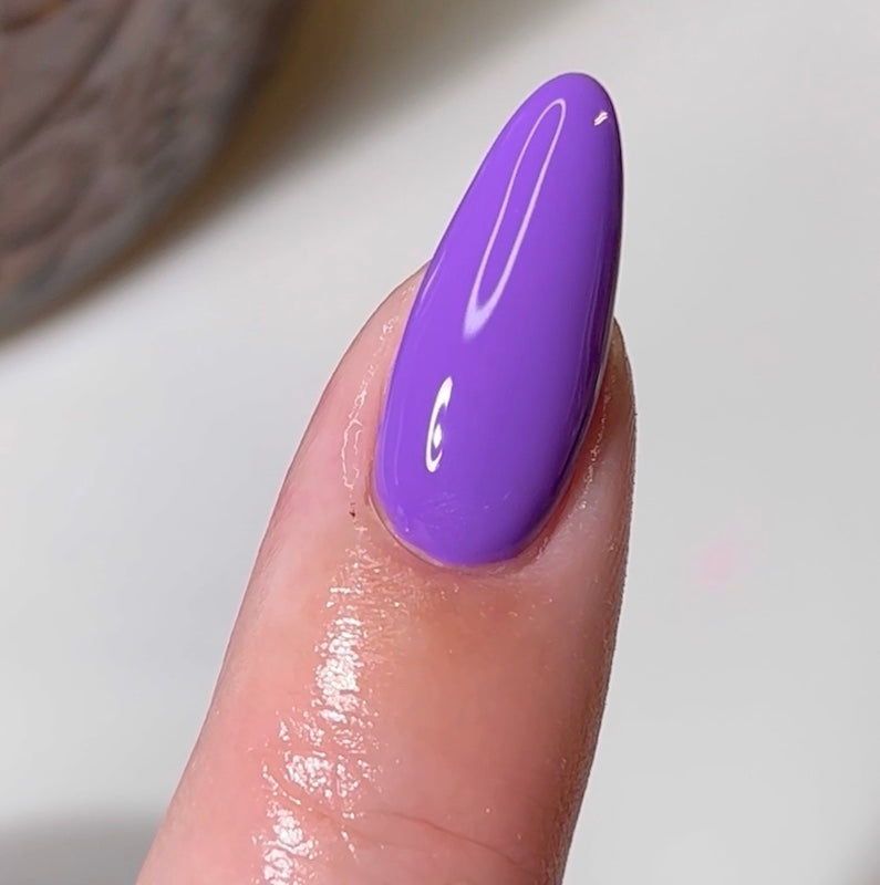 DC260 - Electric Purple - GEL POLISH & MATCHING LACQUER