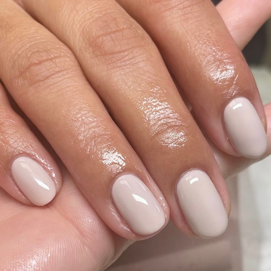 DC301 - Half Moon - GEL POLISH & MATCHING LACQUER