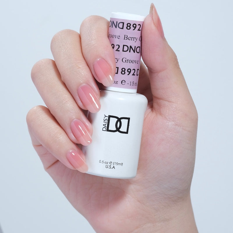 DND892 - Berry Groove - DND Matching Gel & Nail Polish