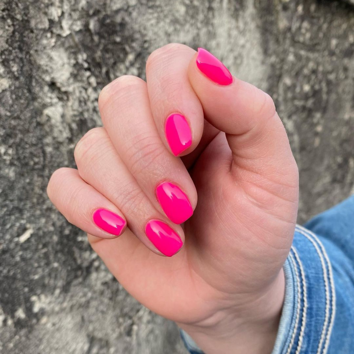DC013 - Brilliant Pink - GEL POLISH & MATCHING LACQUER