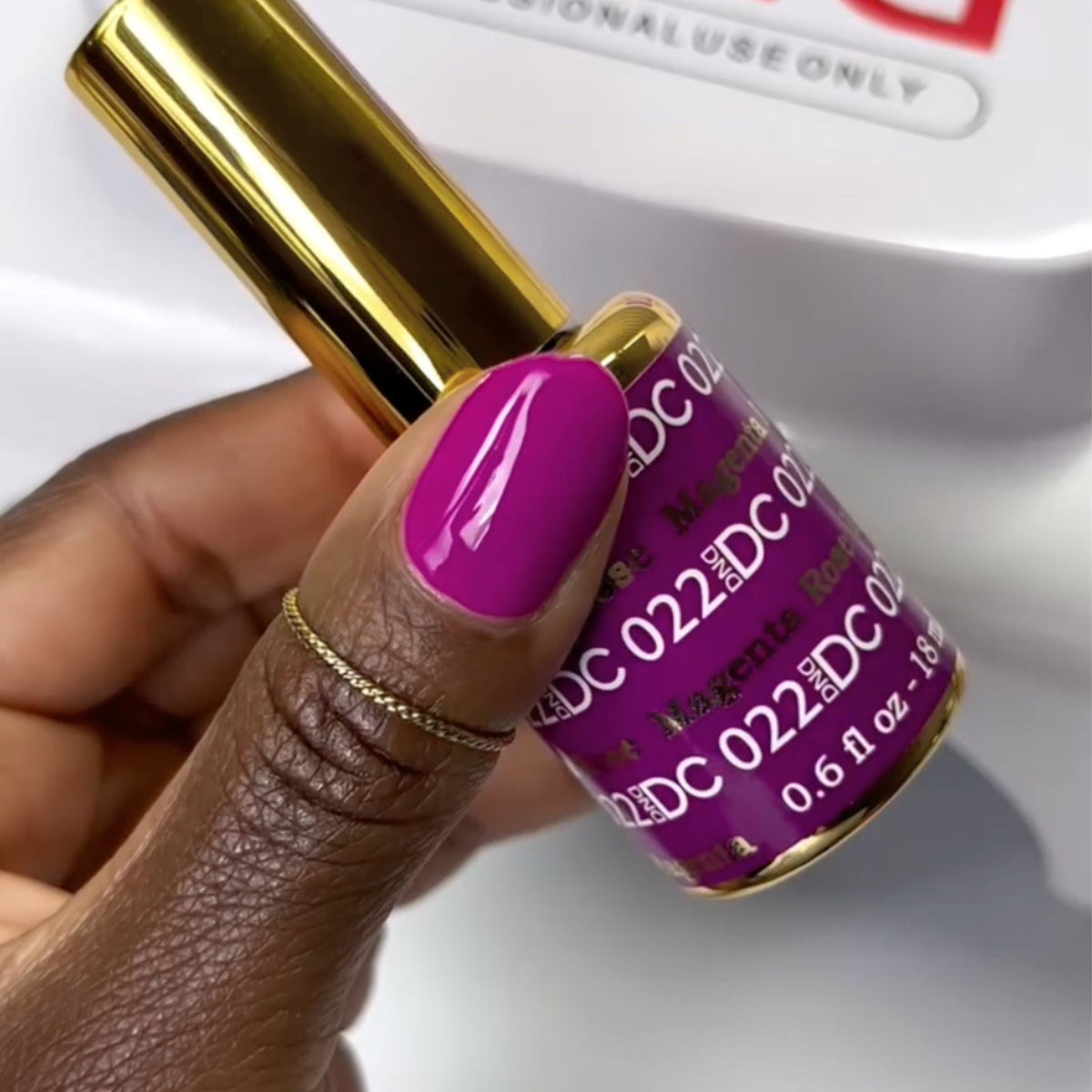 DC022 - Magenta Rose - GEL POLISH & MATCHING LACQUER