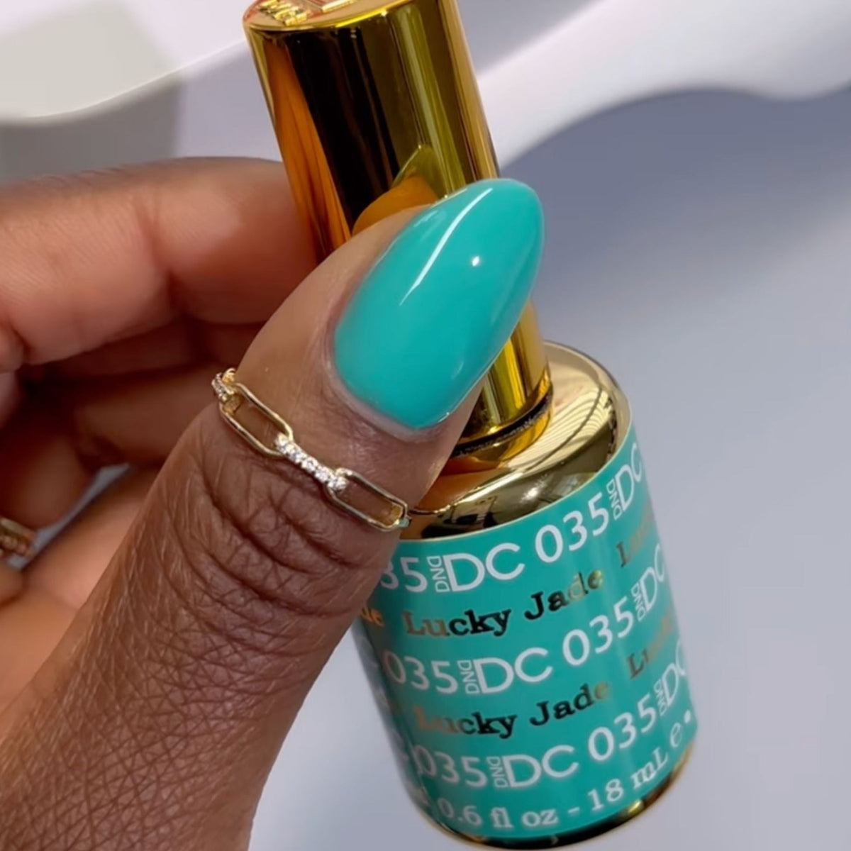 DC035 - Lucky Jade - GEL POLISH & MATCHING LACQUER