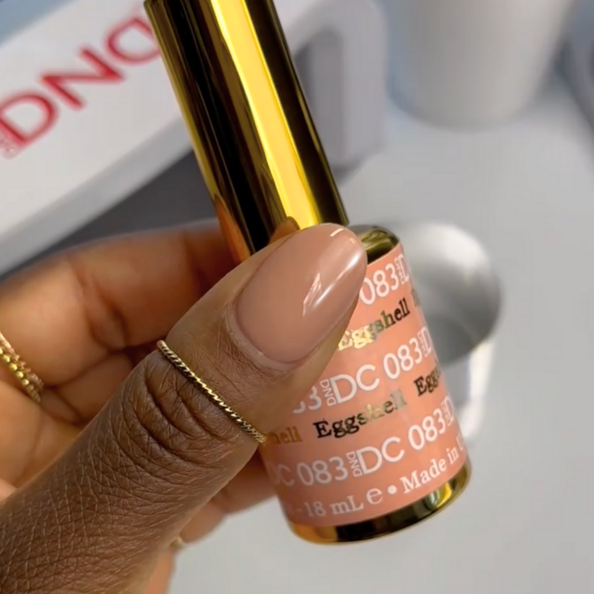 Living in Neutrals Gel Polish Starter Kit - DND Matching Gel & Nail Polish