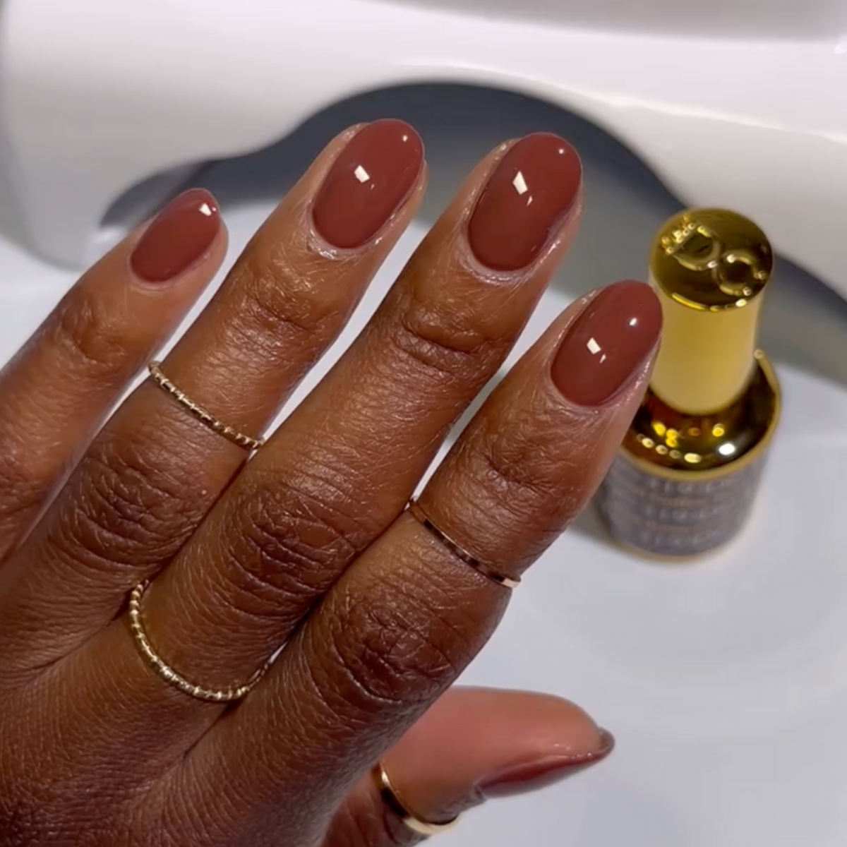 DC319 - Coffee Bean - GEL POLISH & MATCHING LACQUER