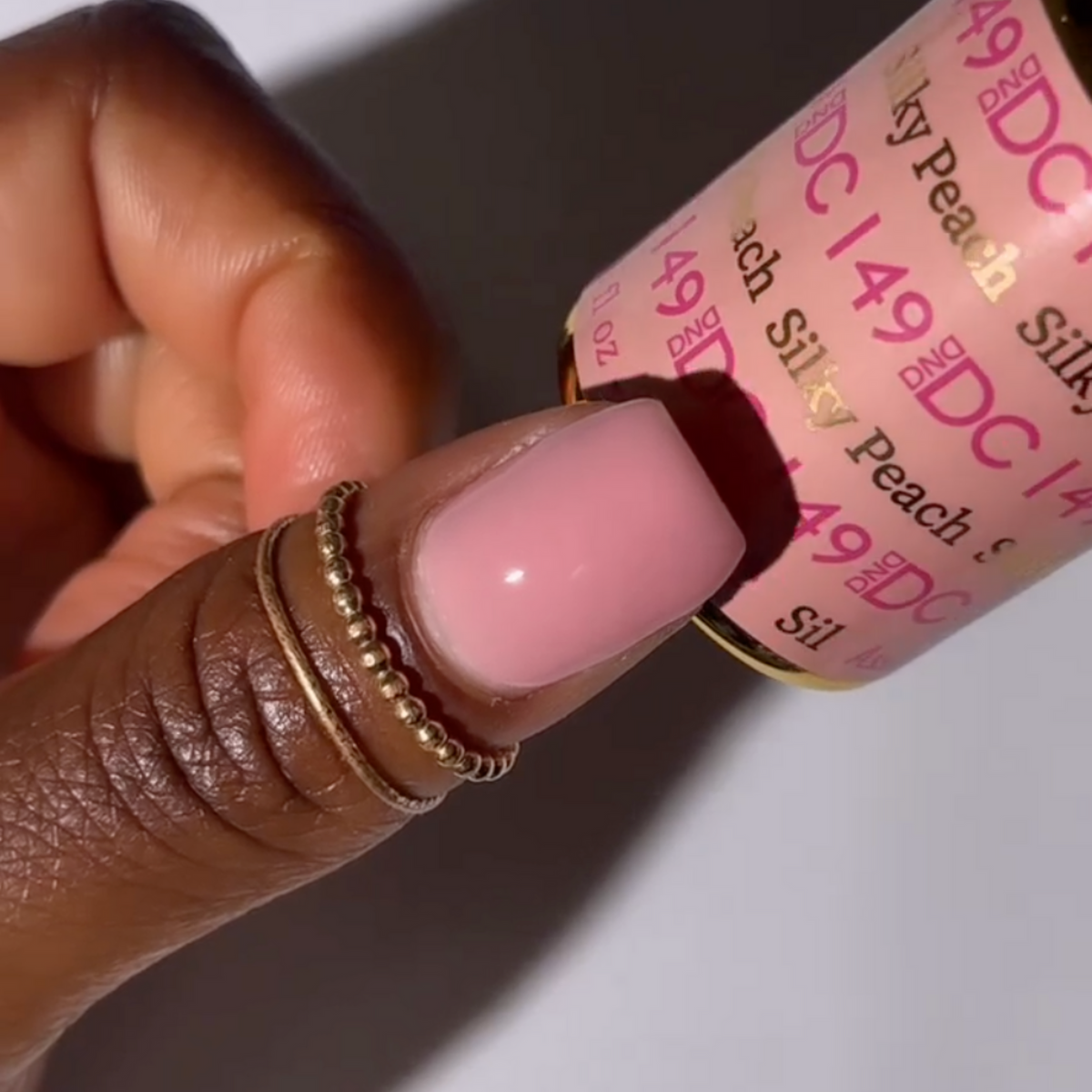 DC149 - Silky Peach - GEL POLISH & MATCHING LACQUER