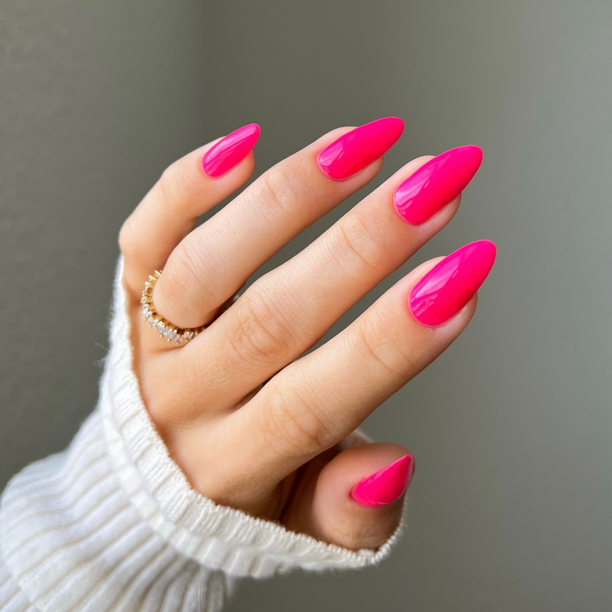 DC157 - Hot Pink - GEL POLISH & MATCHING LACQUER