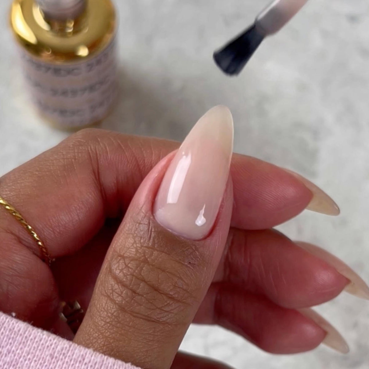 DC2437 - Blush Haze - GEL POLISH & MATCHING LACQUER