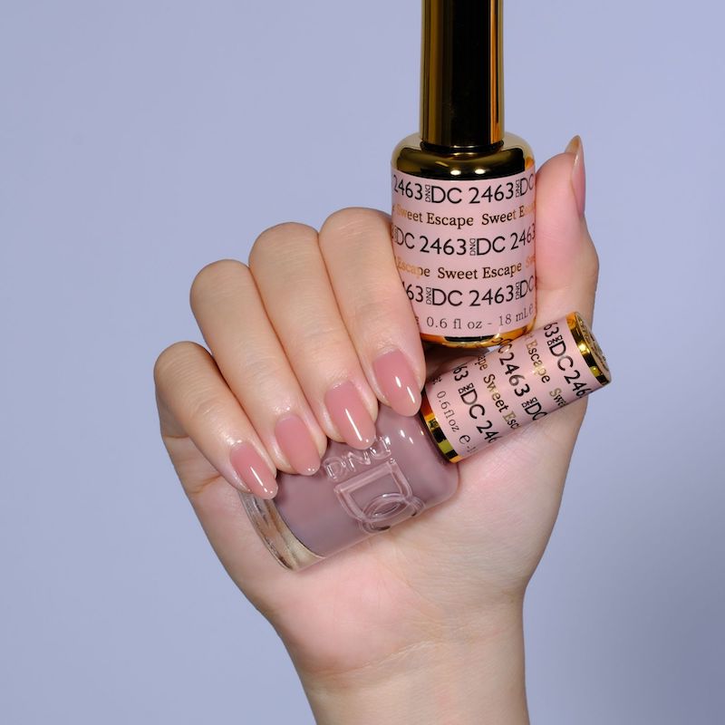 DC2463 - Sweet Escape - GEL POLISH & MATCHING LACQUER