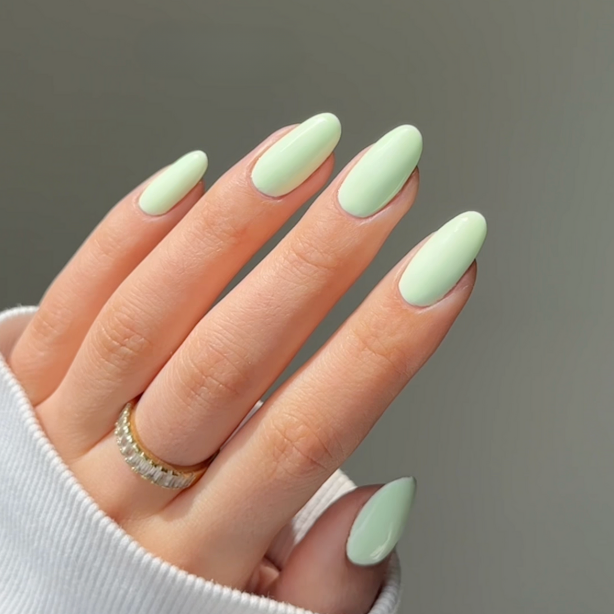 DC2512 - Mint To Be - GEL POLISH & MATCHING LACQUER