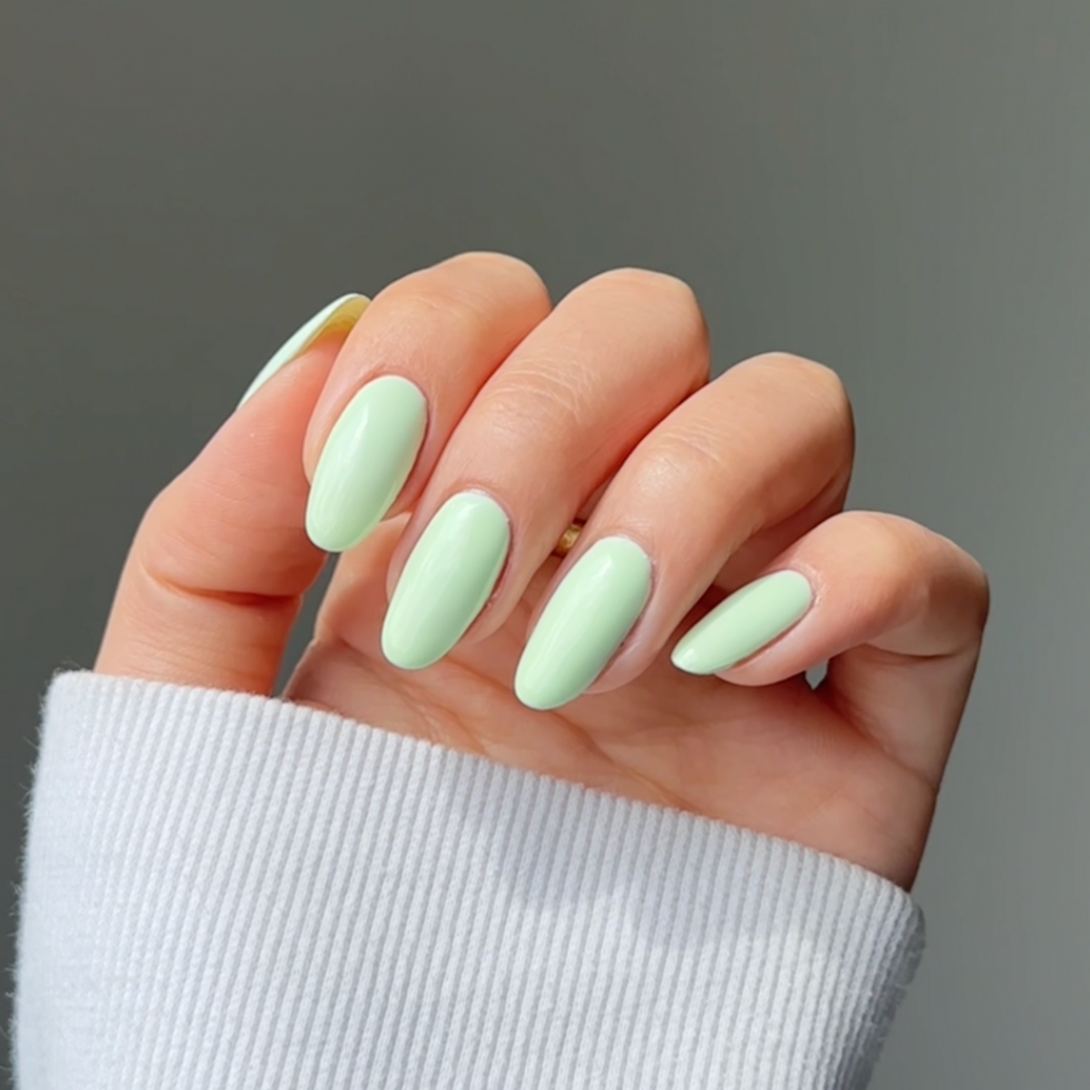 DC2512 - Mint To Be - GEL POLISH & MATCHING LACQUER