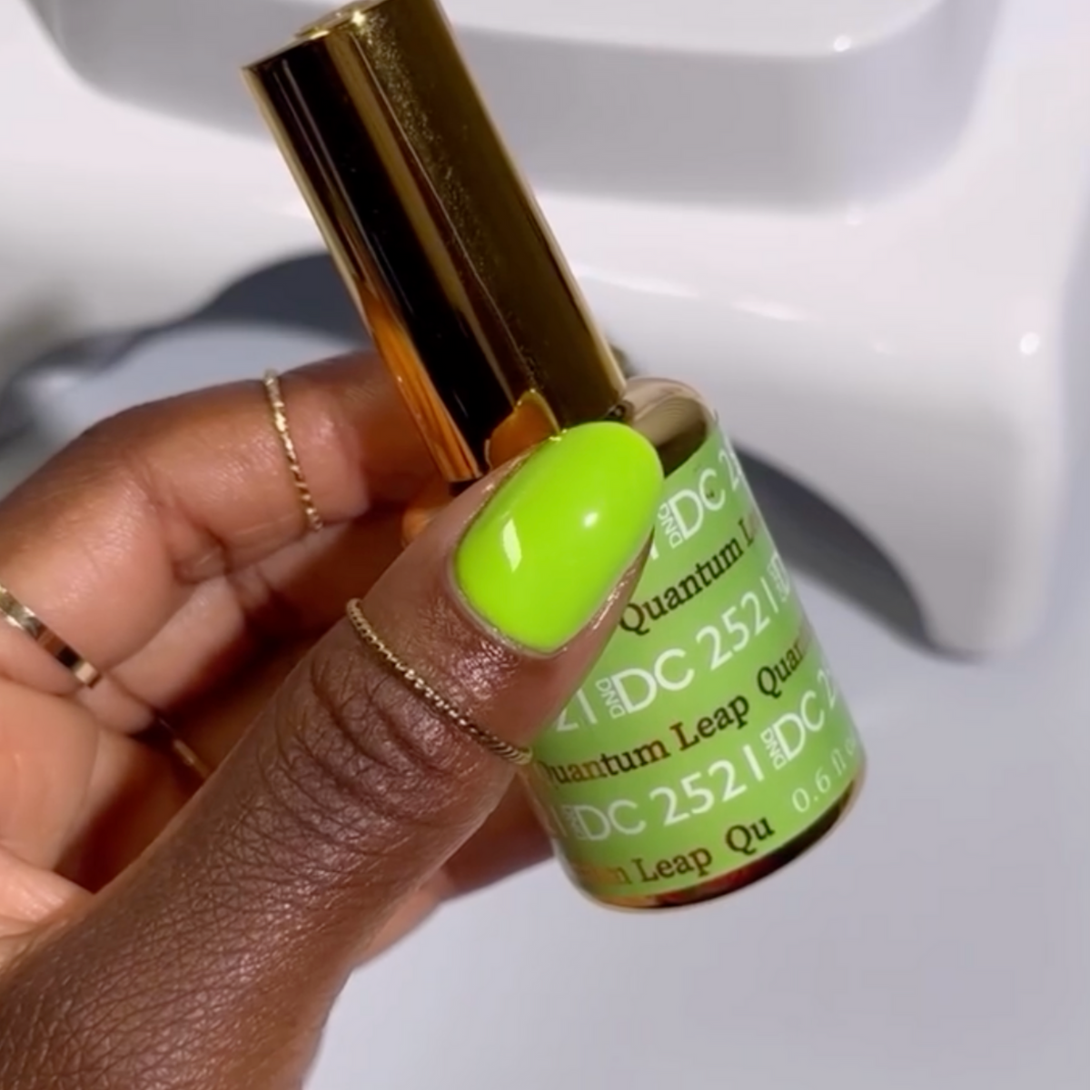 DC2521 - Quantum Leap - GEL POLISH & MATCHING LACQUER