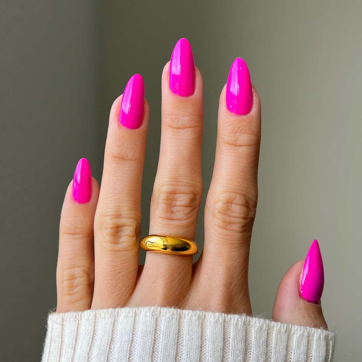 DC283 - Aroma - GEL POLISH & MATCHING LACQUER