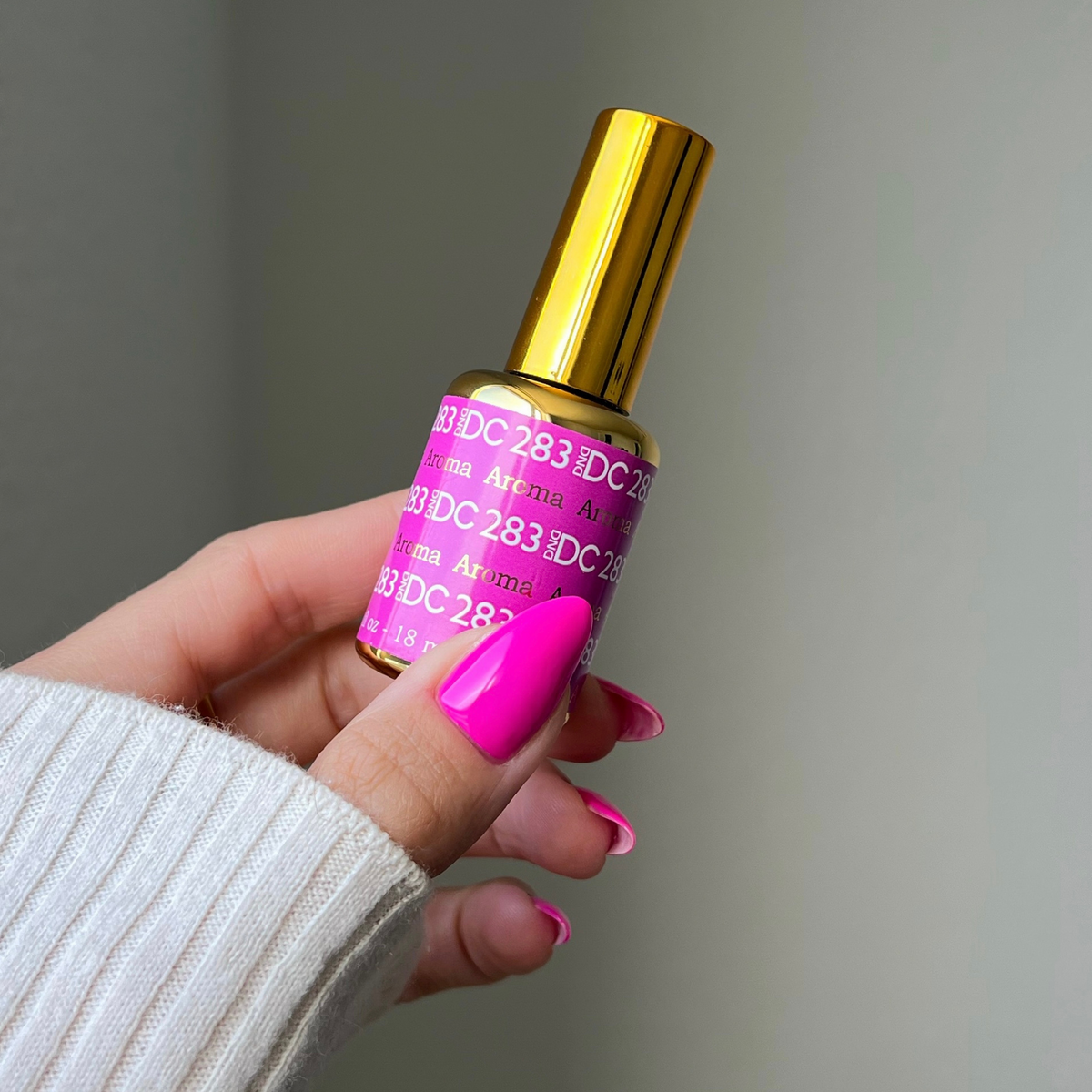 DC283 - Aroma - GEL POLISH & MATCHING LACQUER