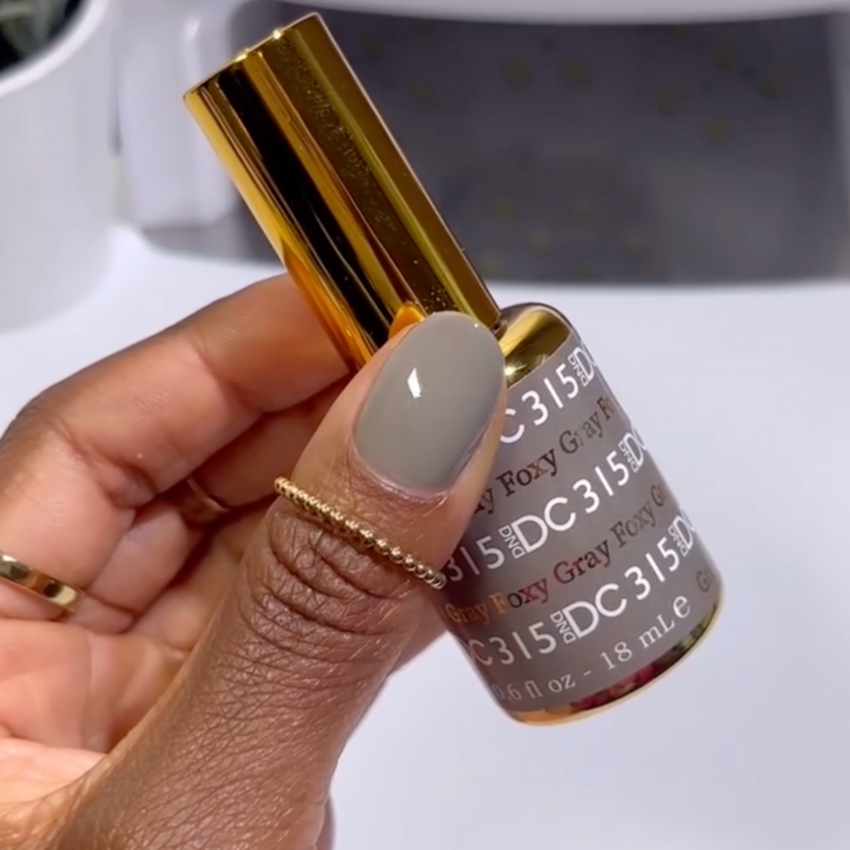 DC315 - Foxy Gray - GEL POLISH & MATCHING LACQUER