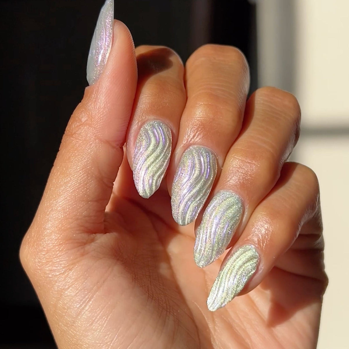 DC21 - Holo Dancer - GEL POLISH & MATCHING LACQUER