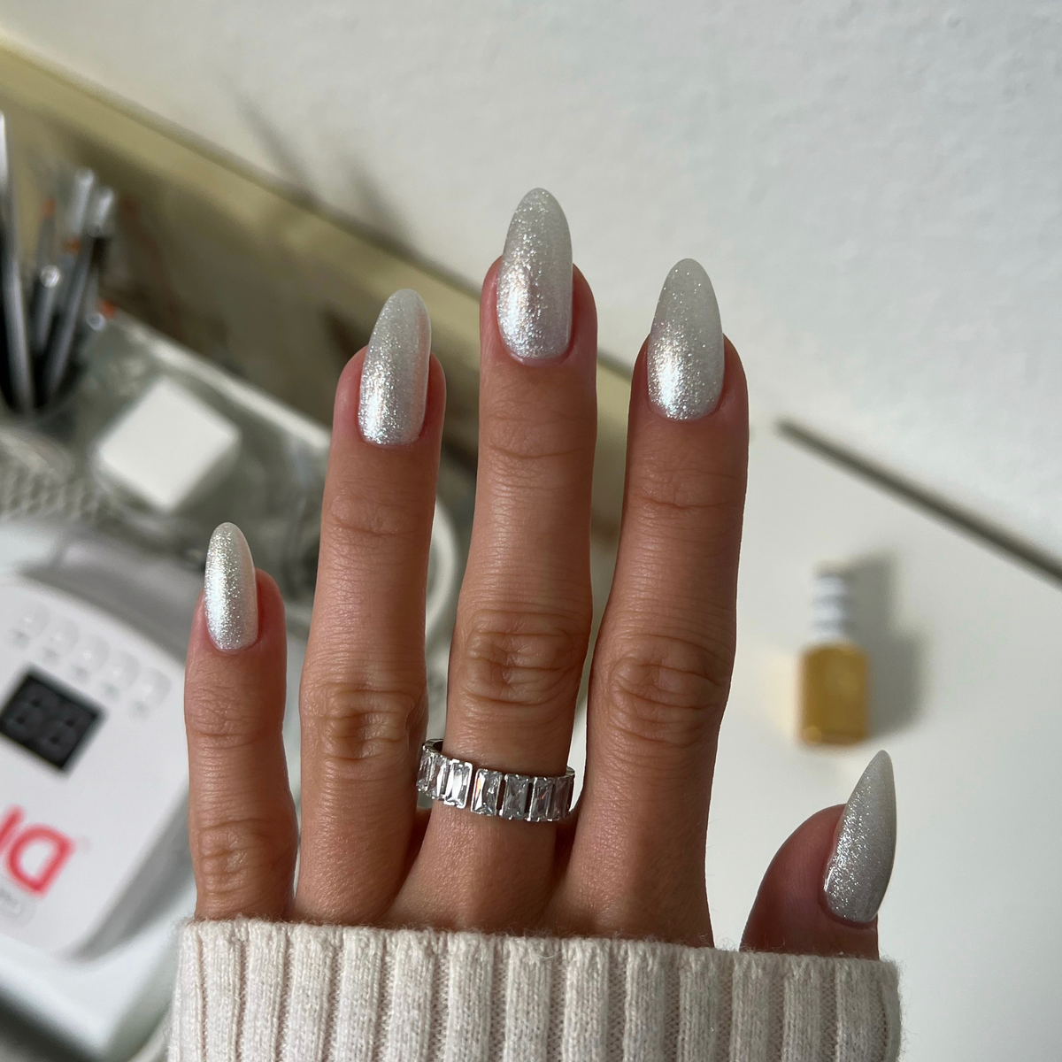 DIVA002 - Full Moon DIVA - GEL POLISH & MATCHING LACQUER