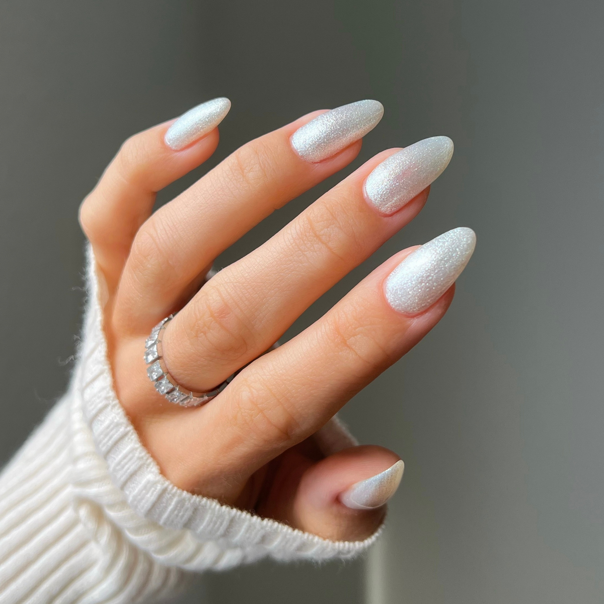DIVA002 - Full Moon DIVA - GEL POLISH & MATCHING LACQUER