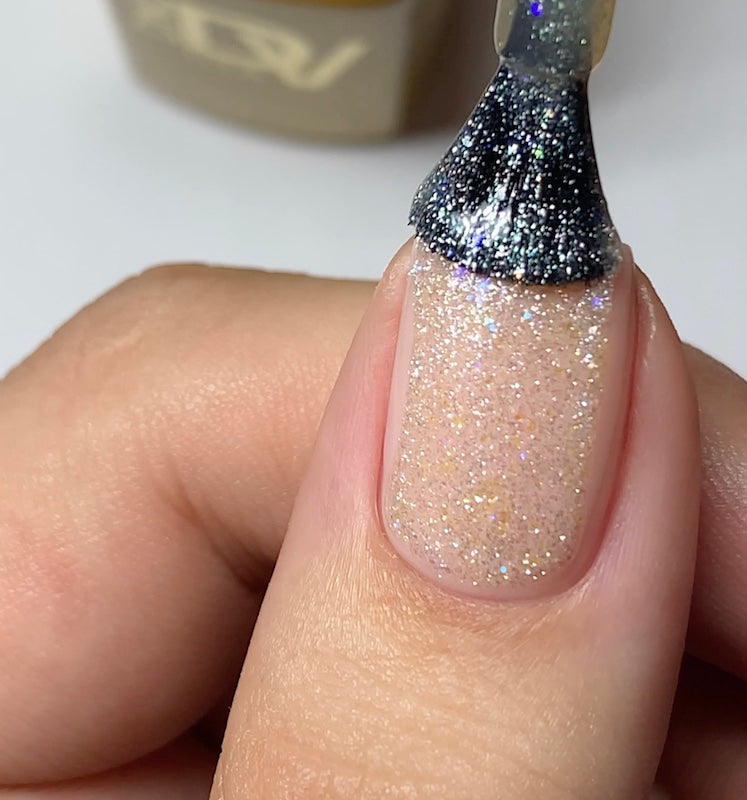 DIVA003 - Mercury Blues DIVA - GEL POLISH & MATCHING LACQUER