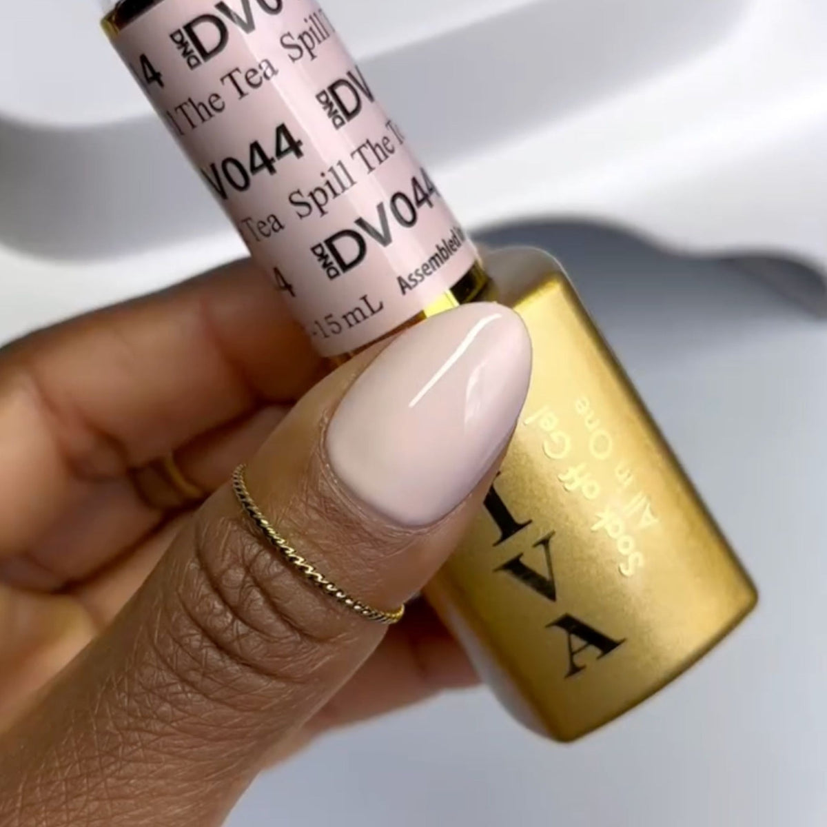 DIVA044 - Spill The Tea DIVA  - GEL POLISH & MATCHING LACQUER