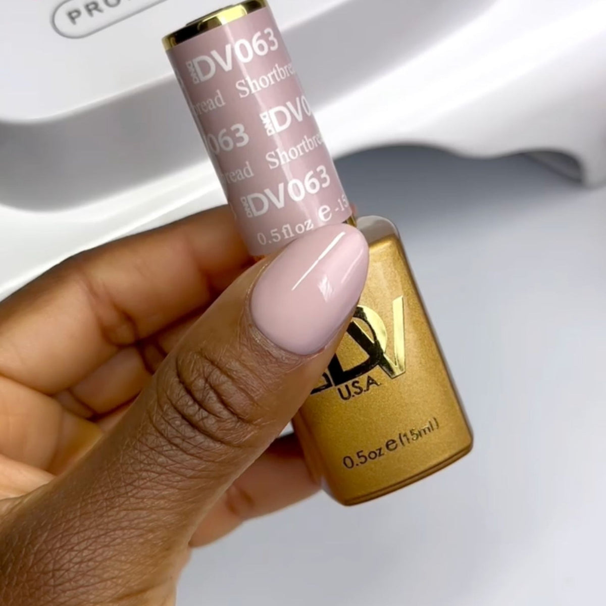 DIVA062 - Shortbread DIVA - GEL POLISH & MATCHING LACQUER