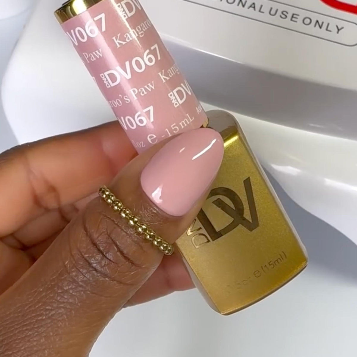 DIVA067 - Kangaroo’s Paw DIVA - GEL POLISH & MATCHING LACQUER