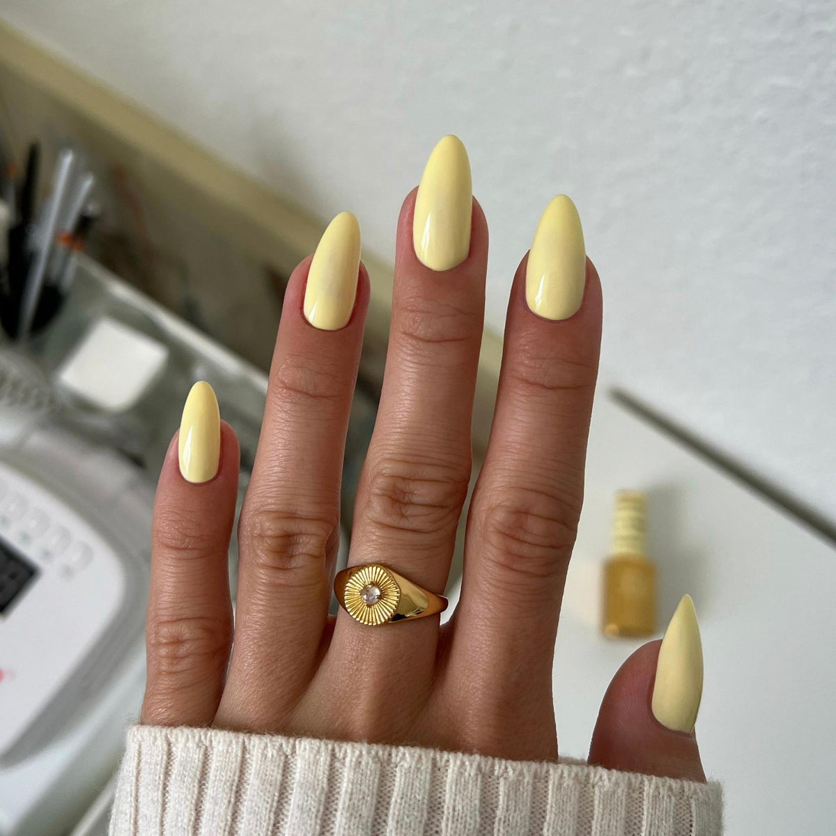 DIVA082 - Sunny Delight DIVA - GEL POLISH & MATCHING LACQUER