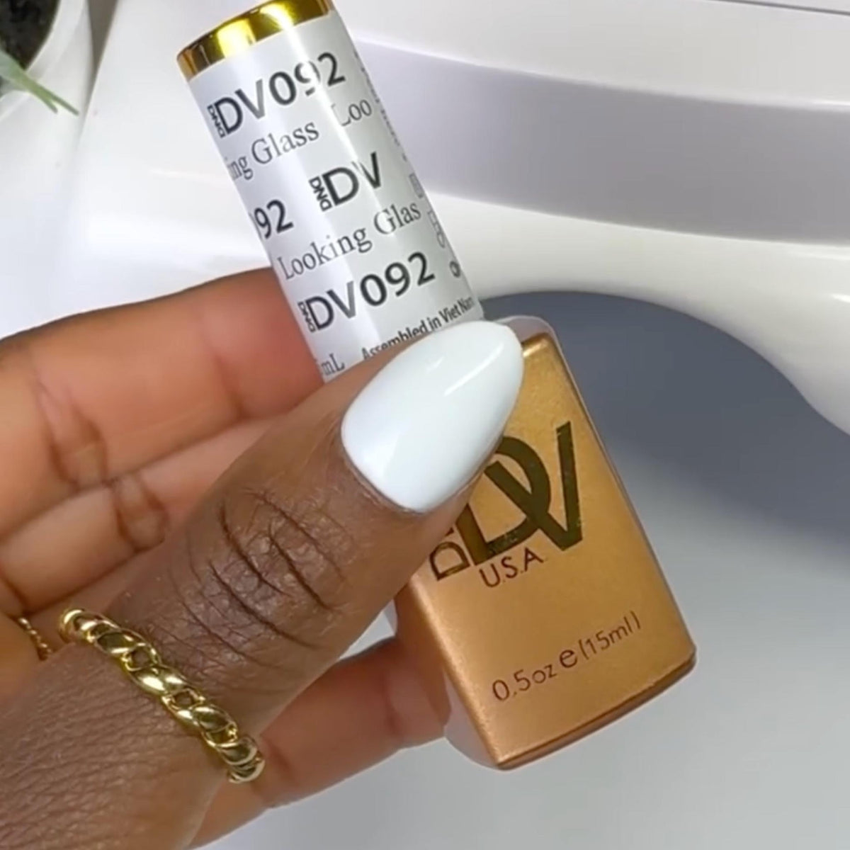 DIVA092 - Looking Glass DIVA - GEL POLISH & MATCHING LACQUER