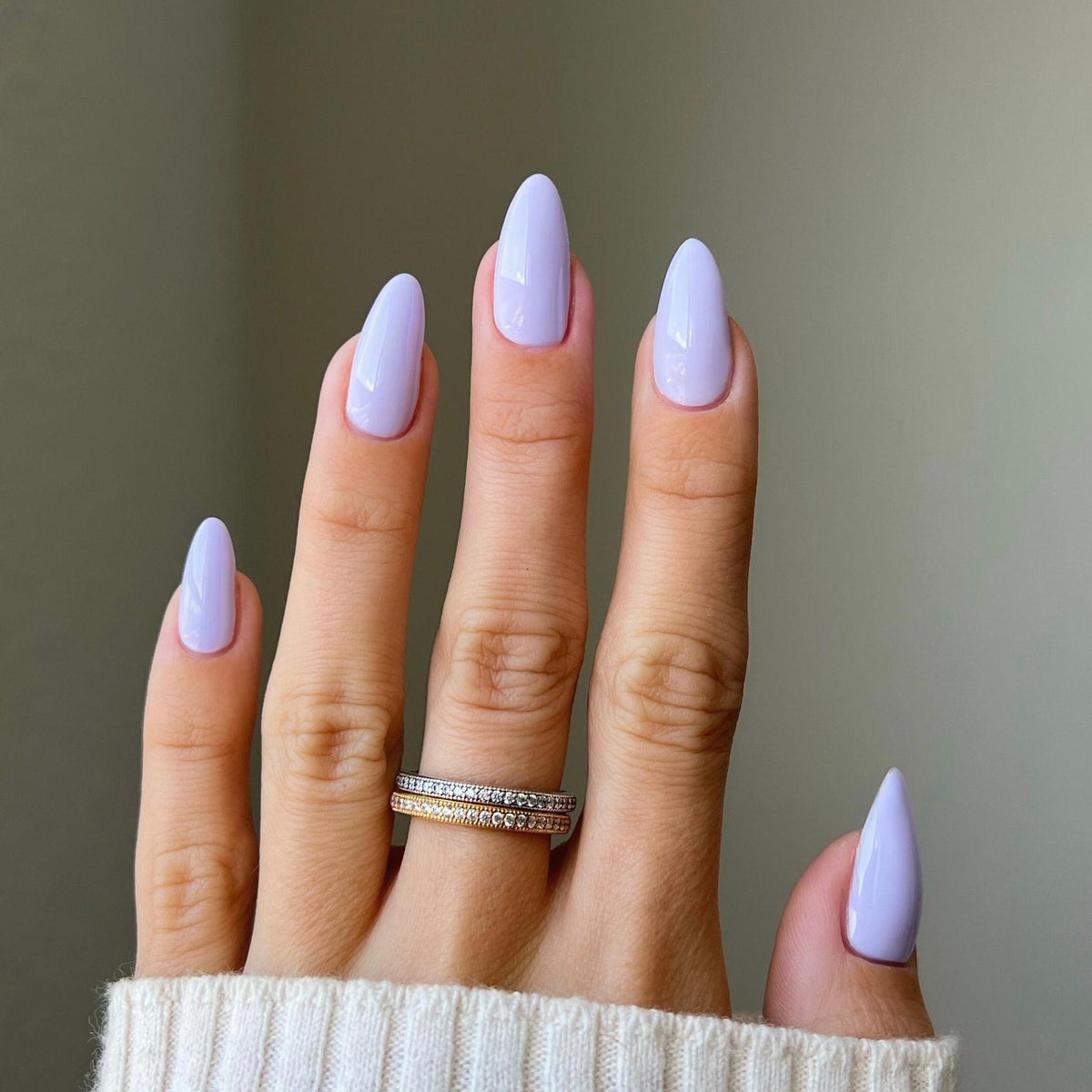 DIVA103 - Dainty Lavender DIVA - GEL POLISH & MATCHING LACQUER