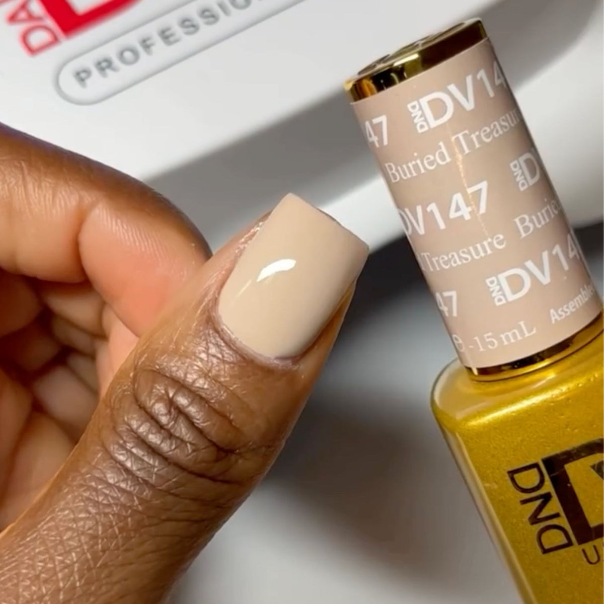 DIVA147 - Buried Treasure DIVA - GEL POLISH & MATCHING LACQUER
