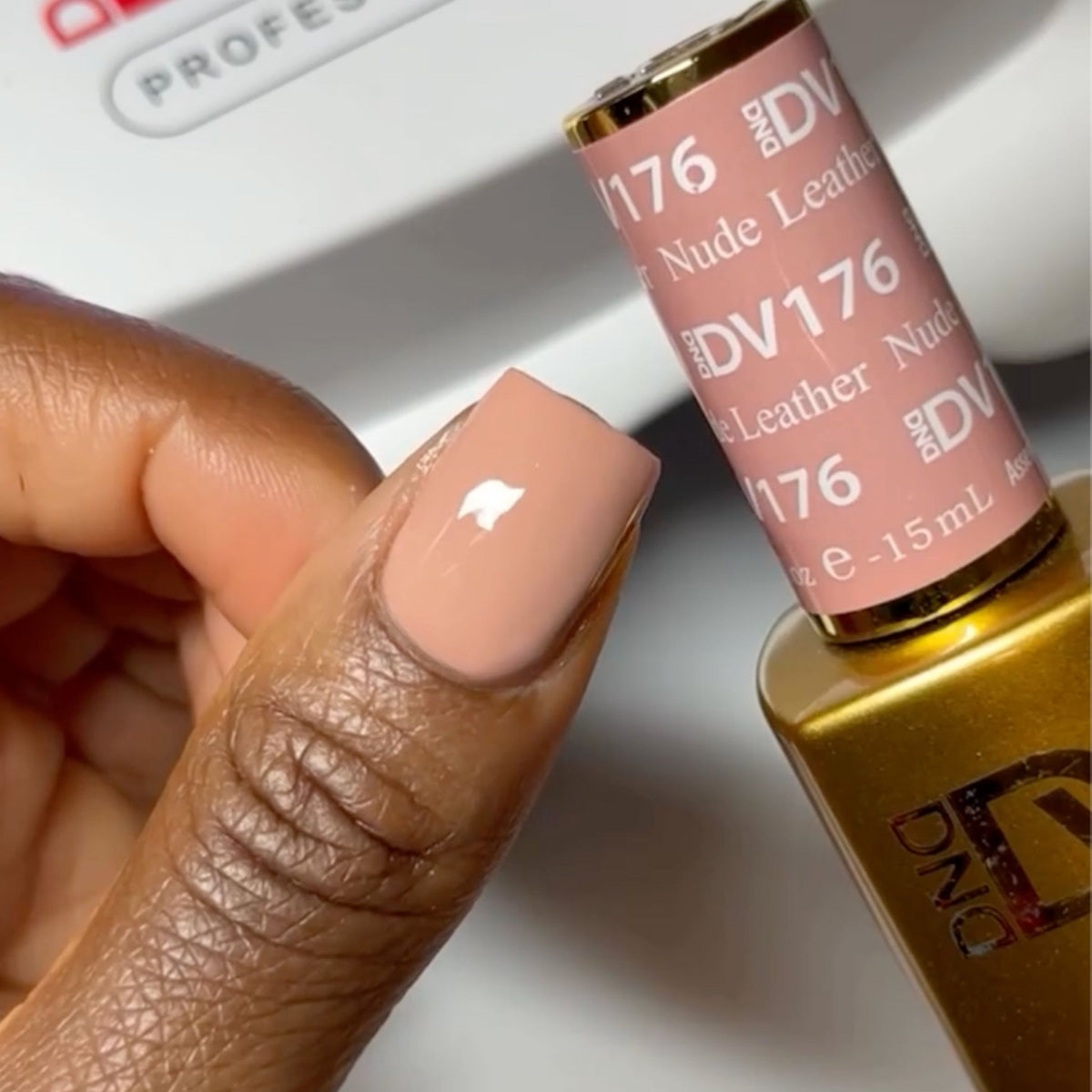 DIVA176 - Nude Leather DIVA - GEL POLISH & MATCHING LACQUER