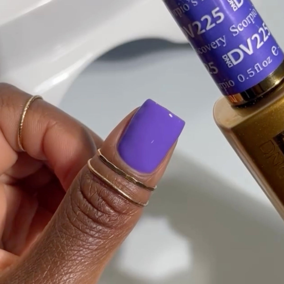 DIVA225 - Scorpio’s Discovery DIVA - GEL POLISH & MATCHING LACQUER