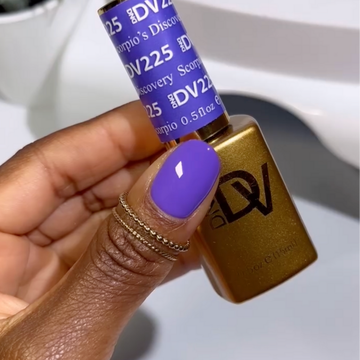 DIVA225 - Scorpio’s Discovery DIVA - GEL POLISH & MATCHING LACQUER