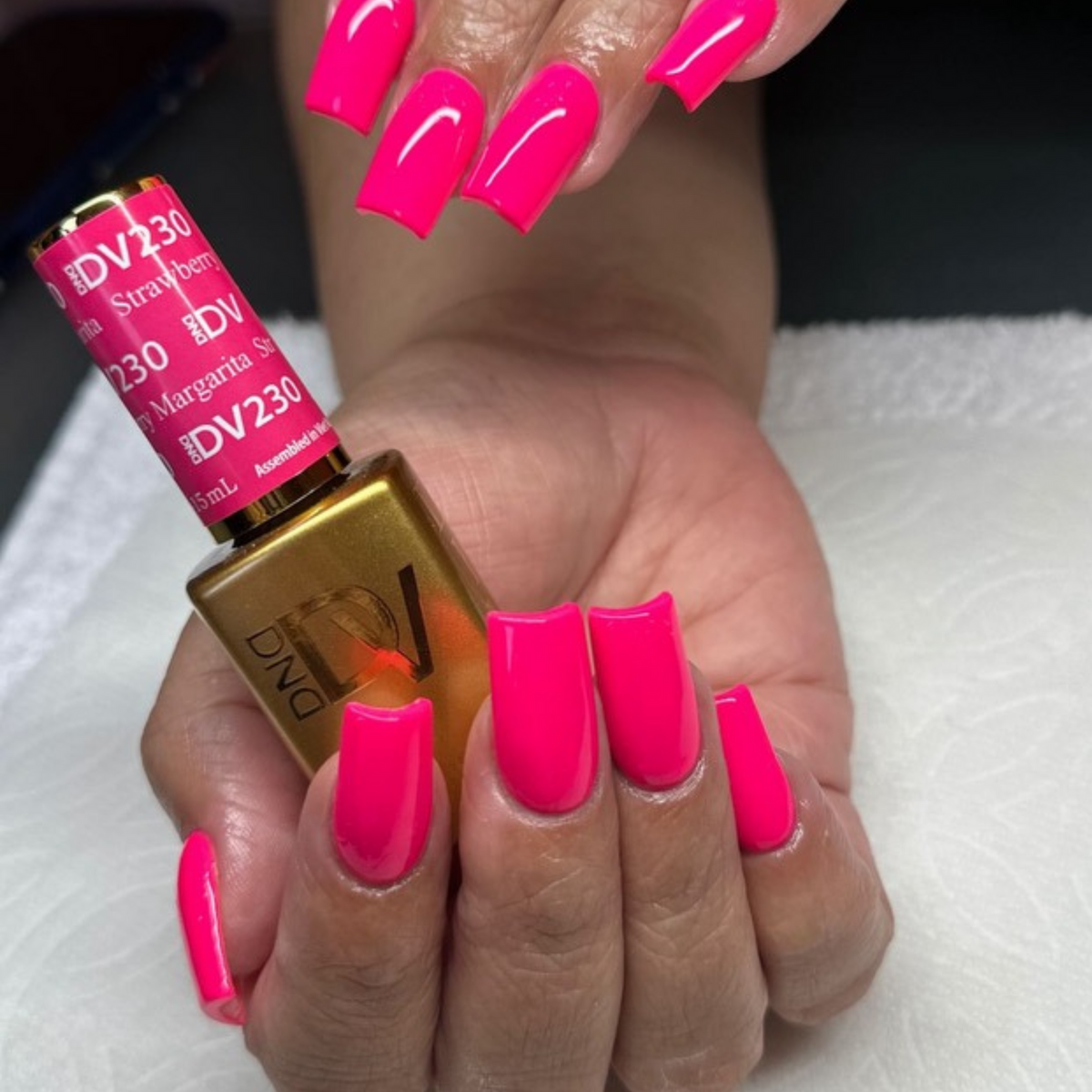 DIVA230 - Strawberry Martini DIVA - GEL POLISH & MATCHING LACQUER
