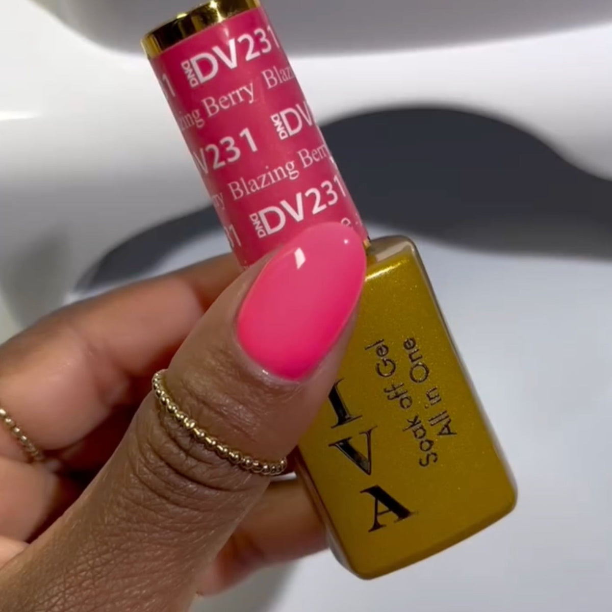 DIVA231 - Blazing Berry DIVA - GEL POLISH & MATCHING LACQUER