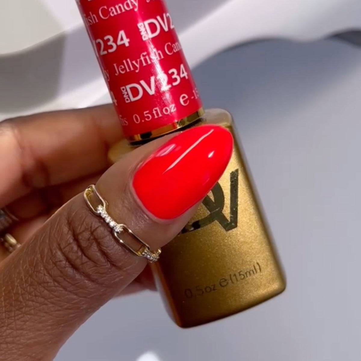 DIVA234 - Jellyfish Candy DIVA - GEL POLISH & MATCHING LACQUER
