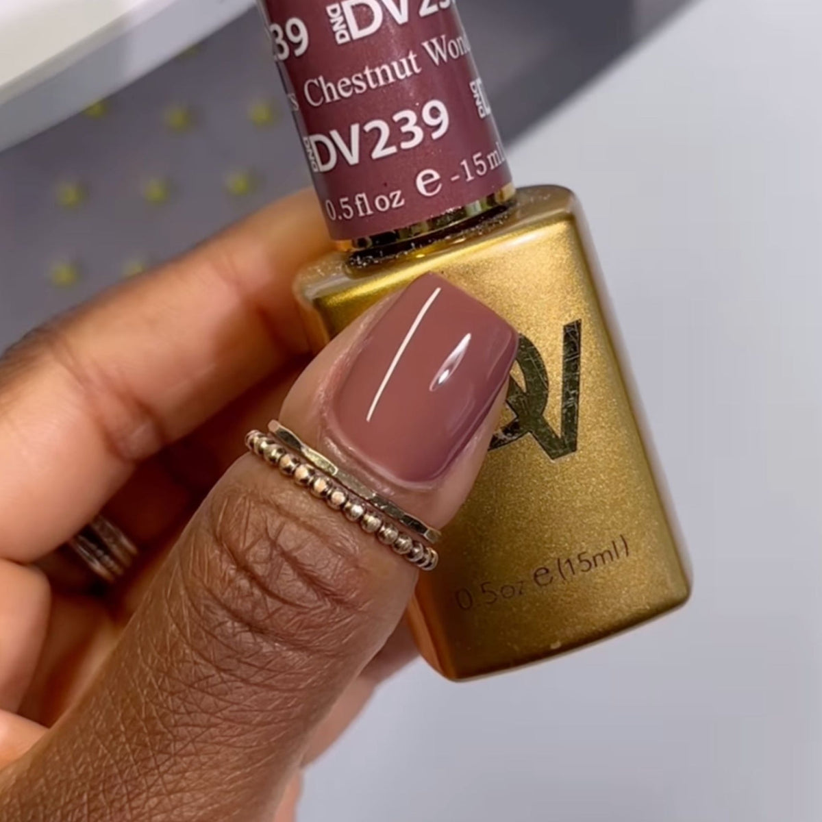 DIVA239 - Chestnut Wonders DIVA - GEL POLISH & MATCHING LACQUER