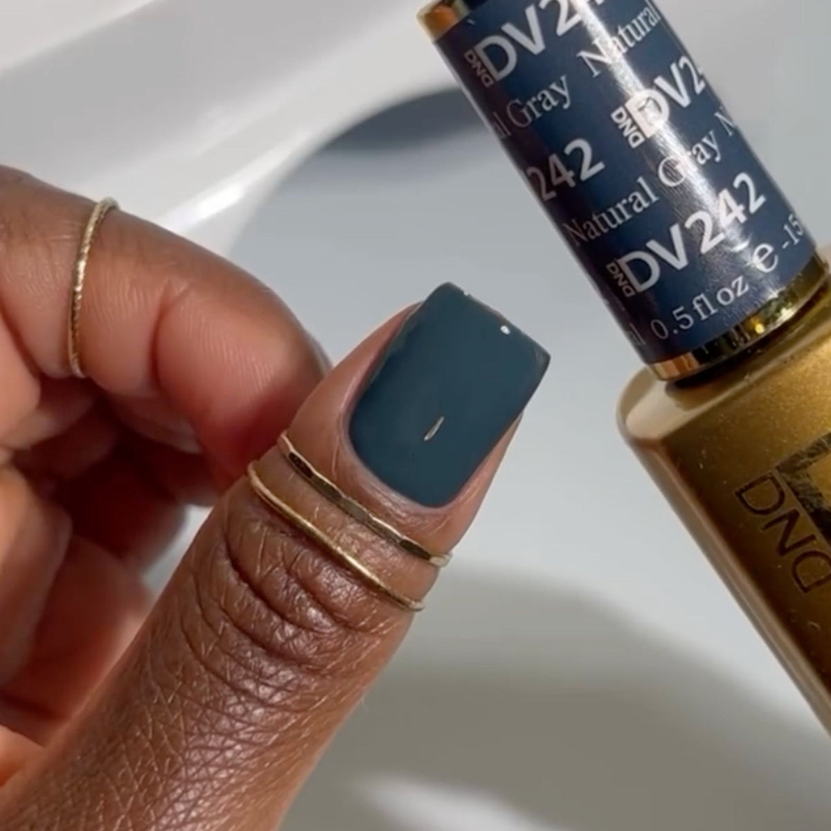 DIVA242 - Nautical Gray DIVA - GEL POLISH & MATCHING LACQUER