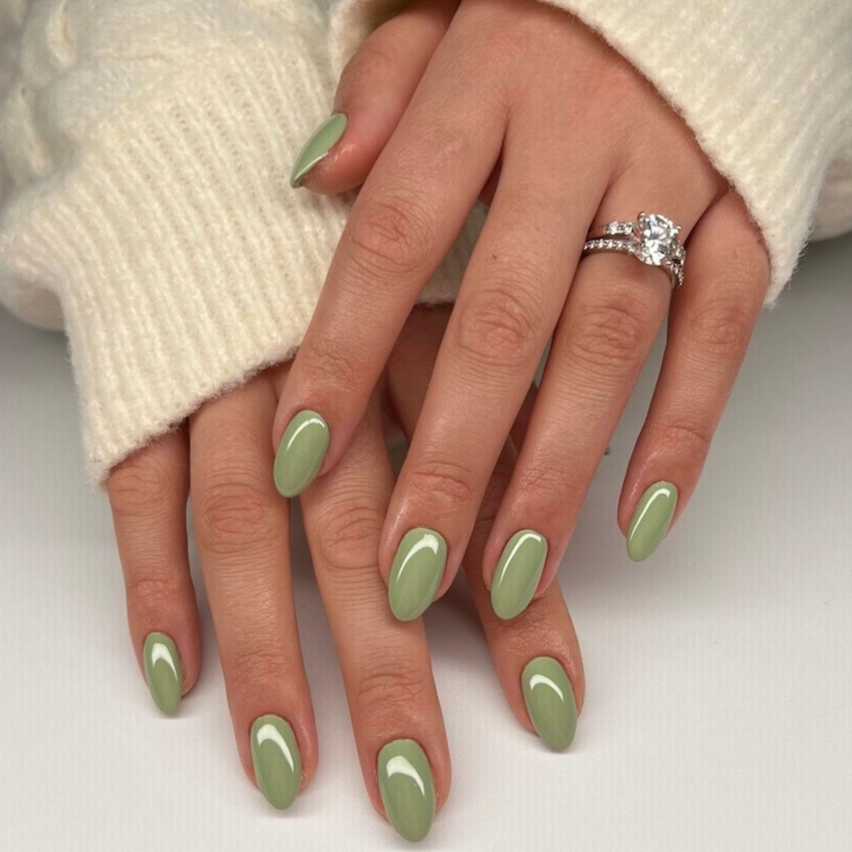 DND1001 - Sage Groovin - DND Matching Gel & Nail Polish