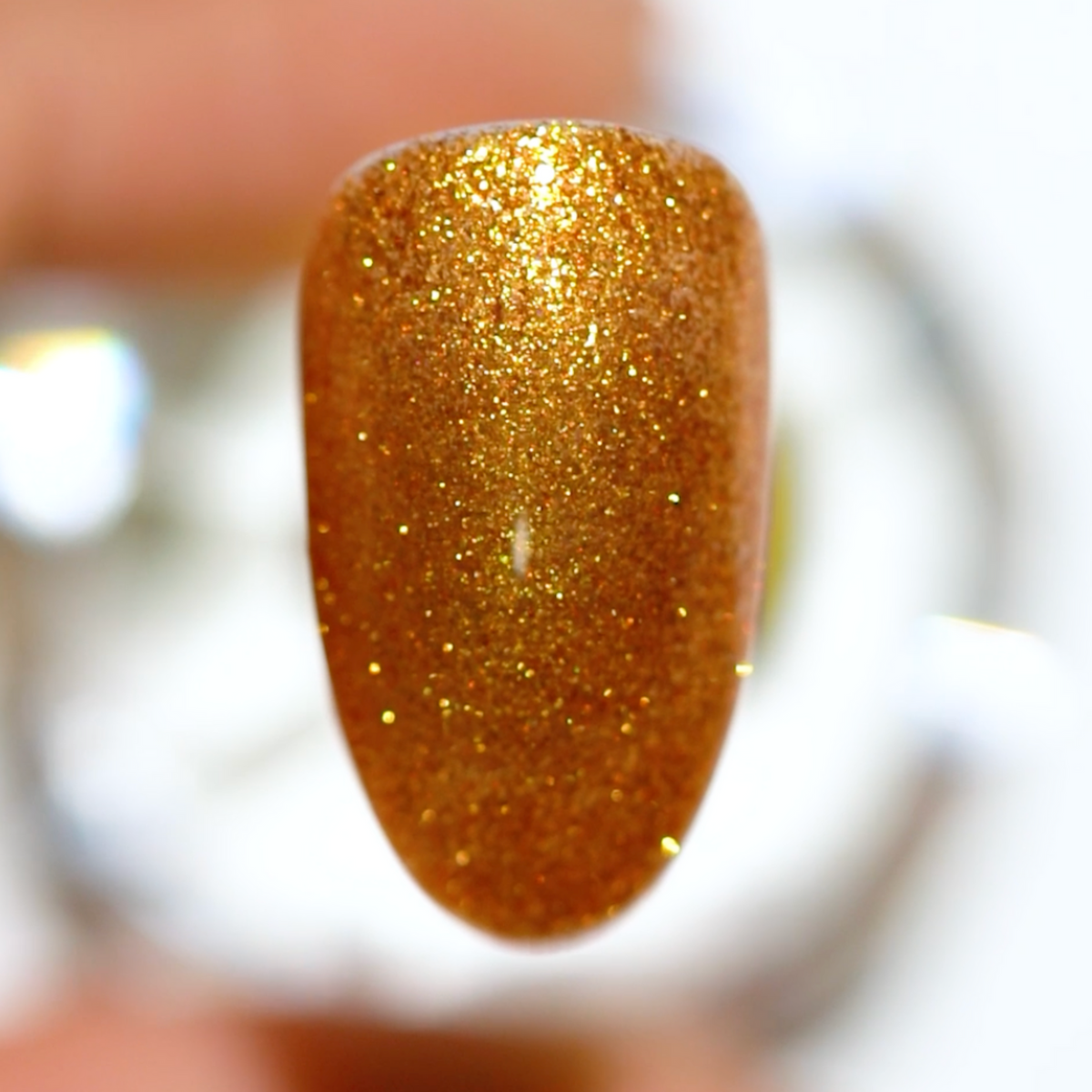 DND584 - 24 Karat - DND Matching Gel & Nail Polish