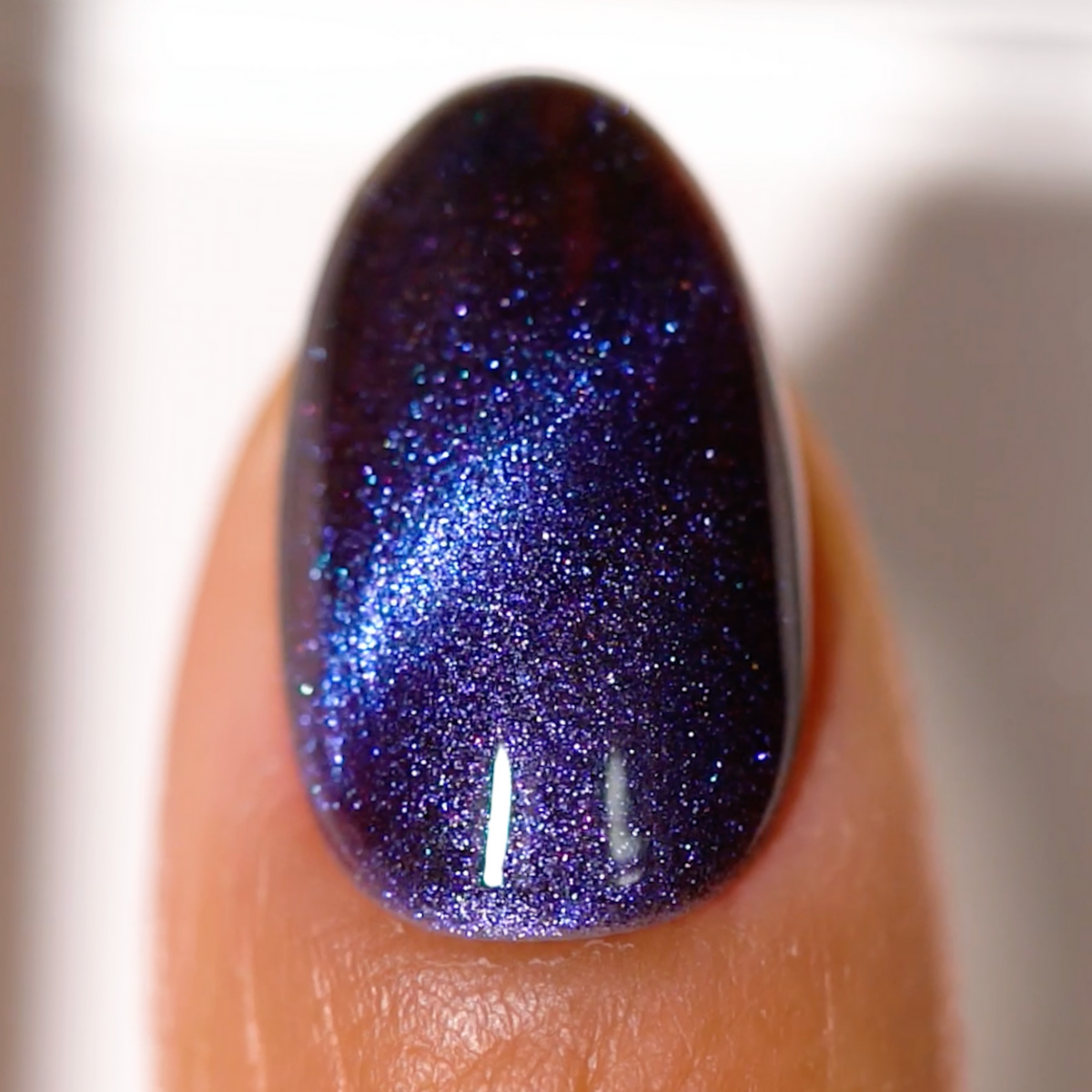 DND05 - 5D Russian Blue - DND Matching Gel & Nail Polish
