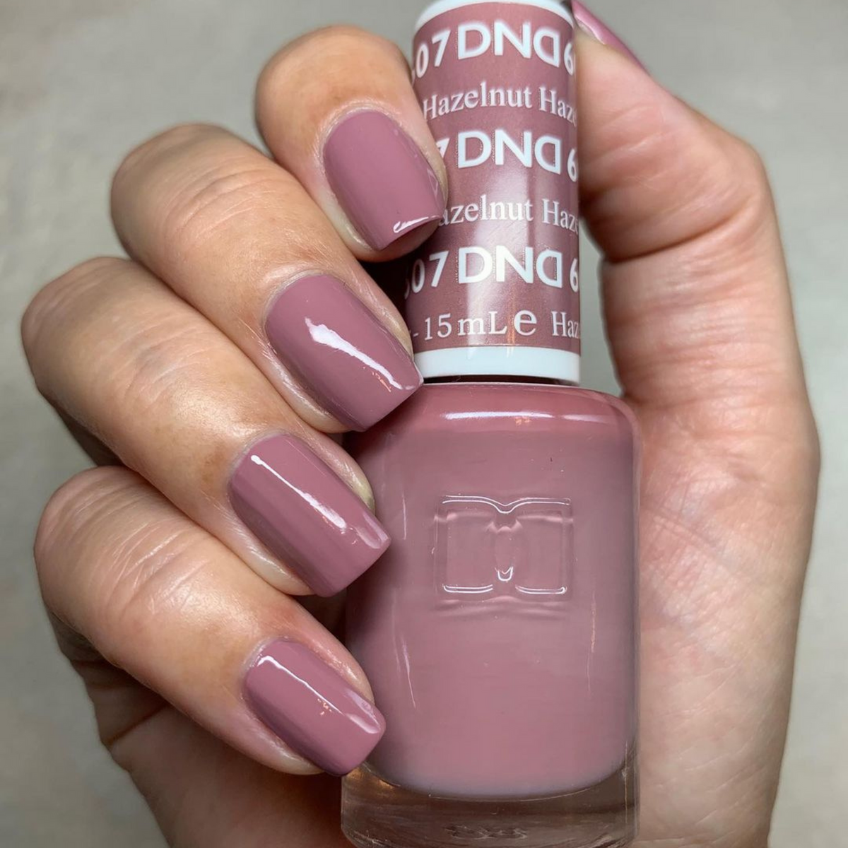 DND607 - Hazelnut - DND Matching Gel & Nail Polish