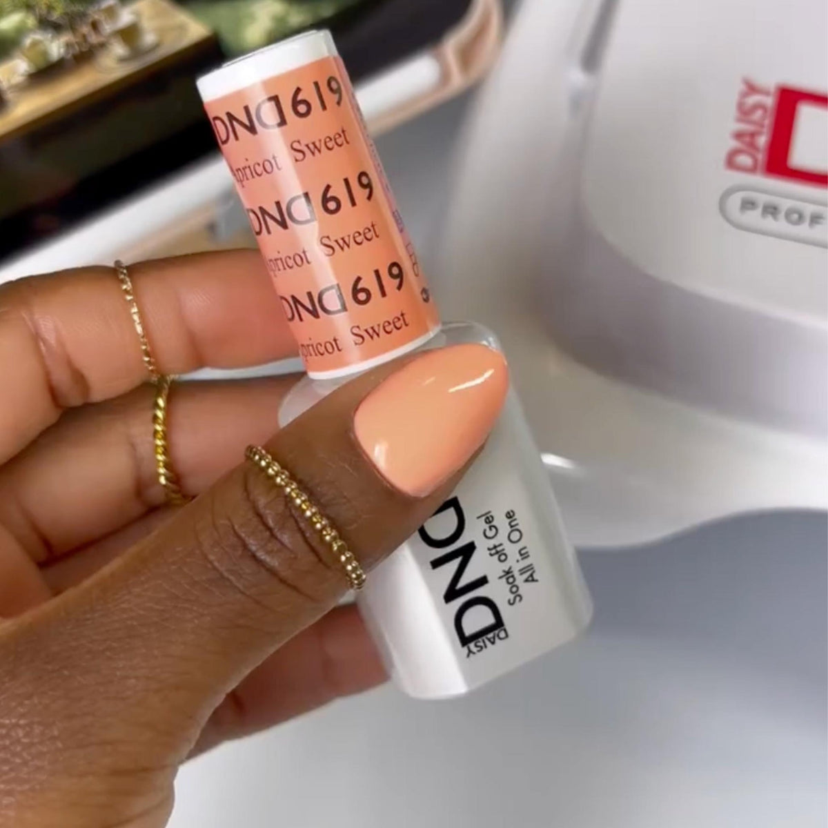 DND619 - Sweet Apricot - DND Matching Gel & Nail Polish