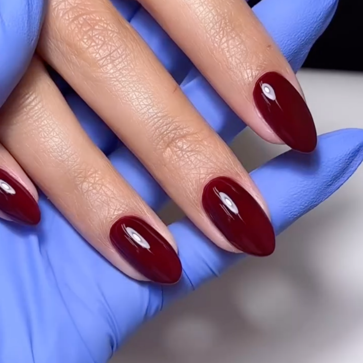 DND633 - Garnet Red - DND Matching Gel & Nail Polish