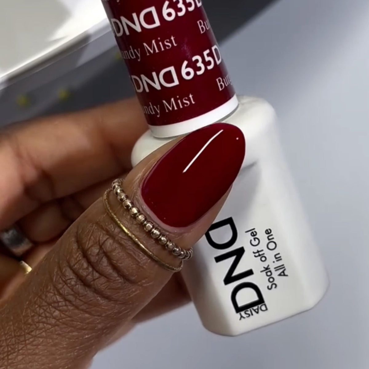 DND635 - Burgandy Mist - DND Matching Gel & Nail Polish