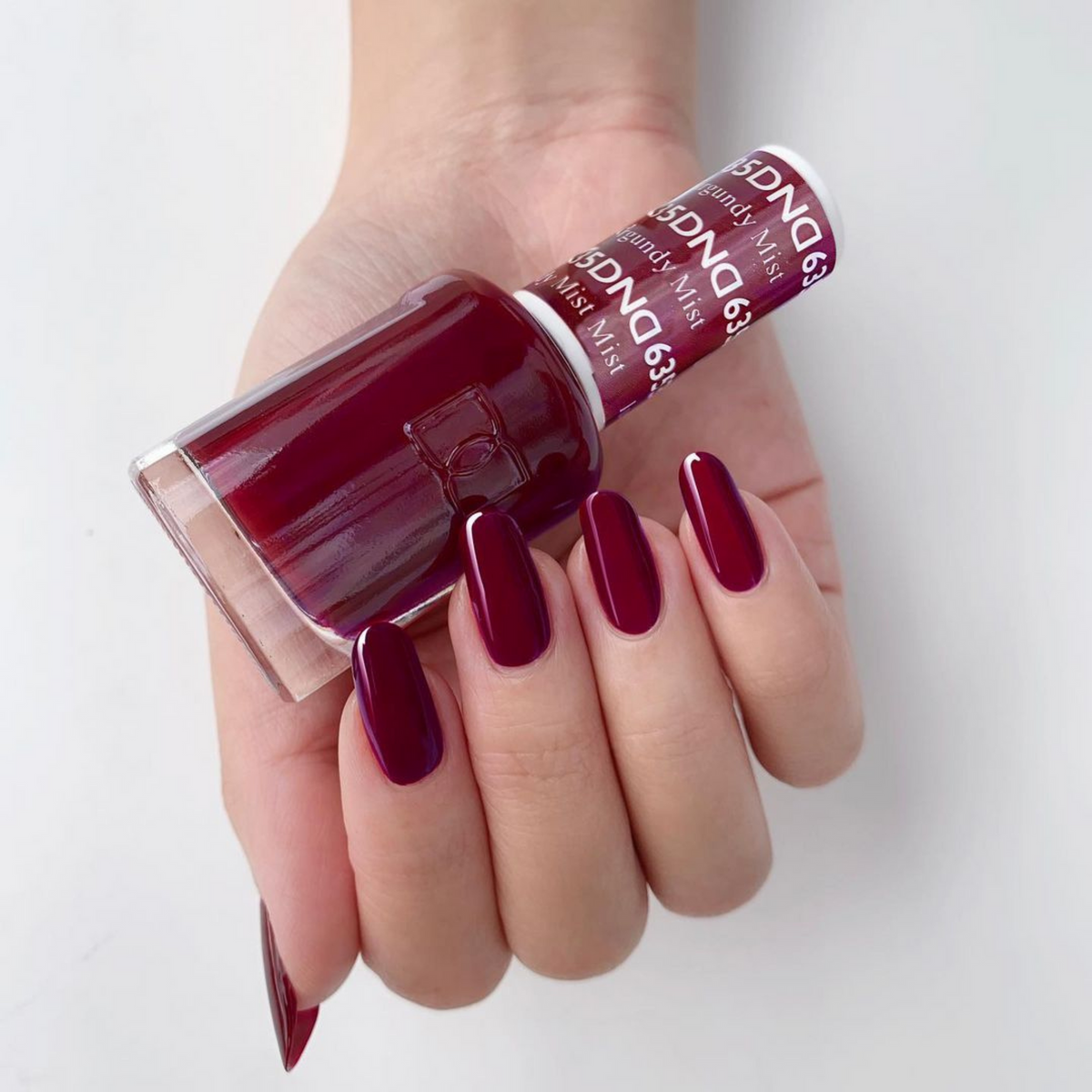DND635 - Burgandy Mist - DND Matching Gel & Nail Polish