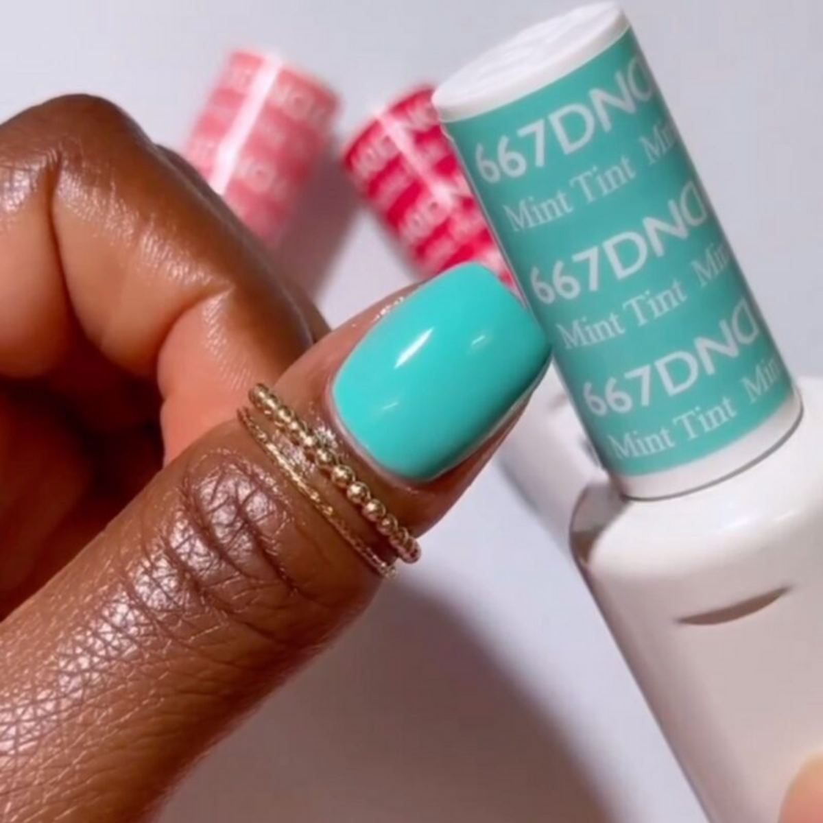 DND667 - Mint Tint - DND Matching Gel & Nail Polish