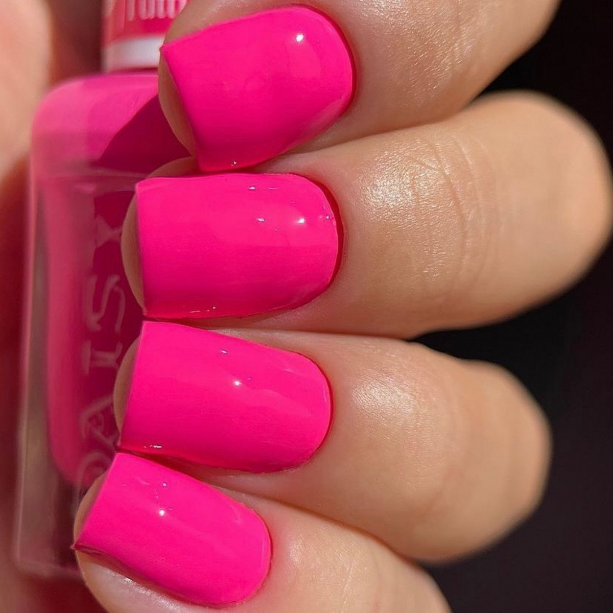 DND719 - Tutti Frutti - DND Matching Gel & Nail Polish