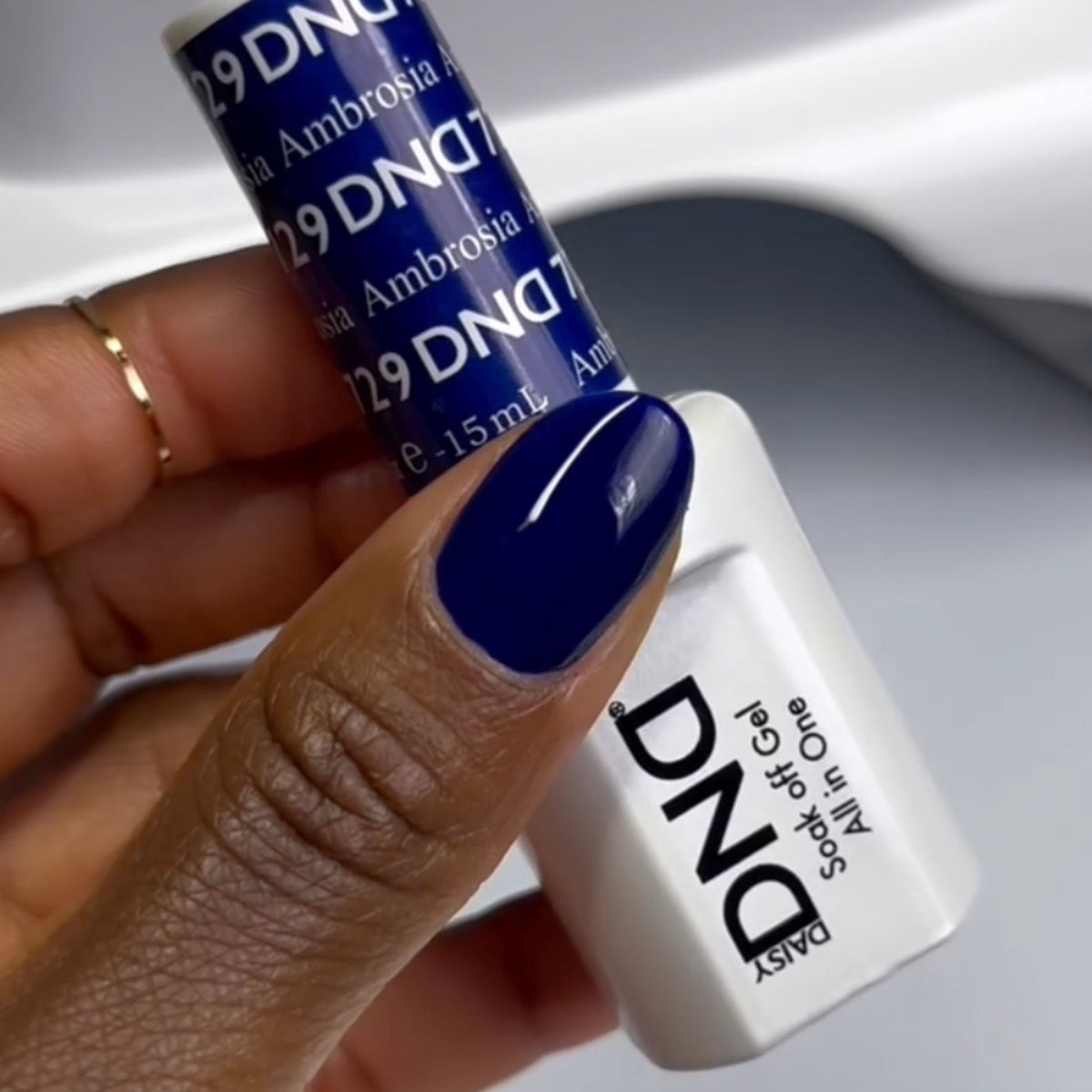 DND729 - Ambrosia - DND Matching Gel & Nail Polish