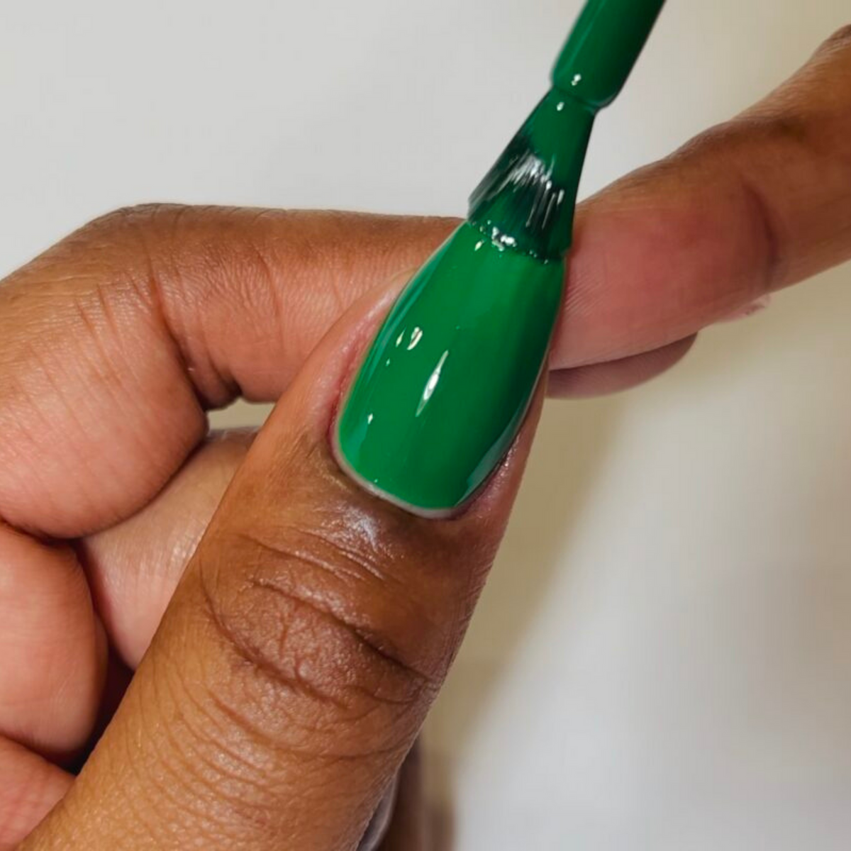 DND748 - 4 Leaf Clover - DND Matching Gel & Nail Polish