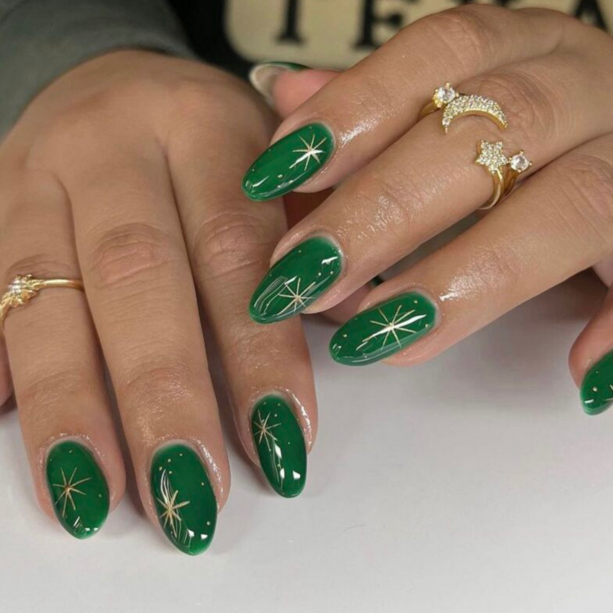 DND748 - 4 Leaf Clover - DND Matching Gel & Nail Polish